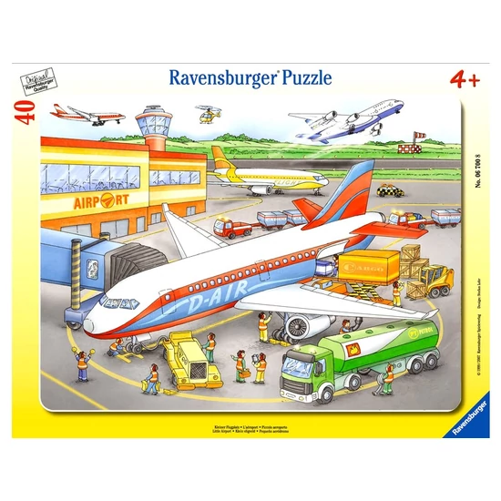 Puzzle 40 db - Repülőtér -067008-