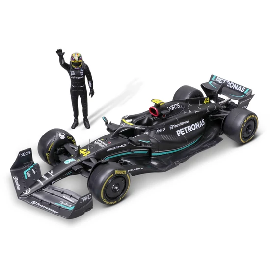 Bburago 1 /24 F1 versenyautó pilótával - Mercedes-AMG F1 W14 E Performance