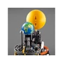 Kép 2/4 - LEGO Technic 42179 A Föld És A Körülötte Keringő Hold